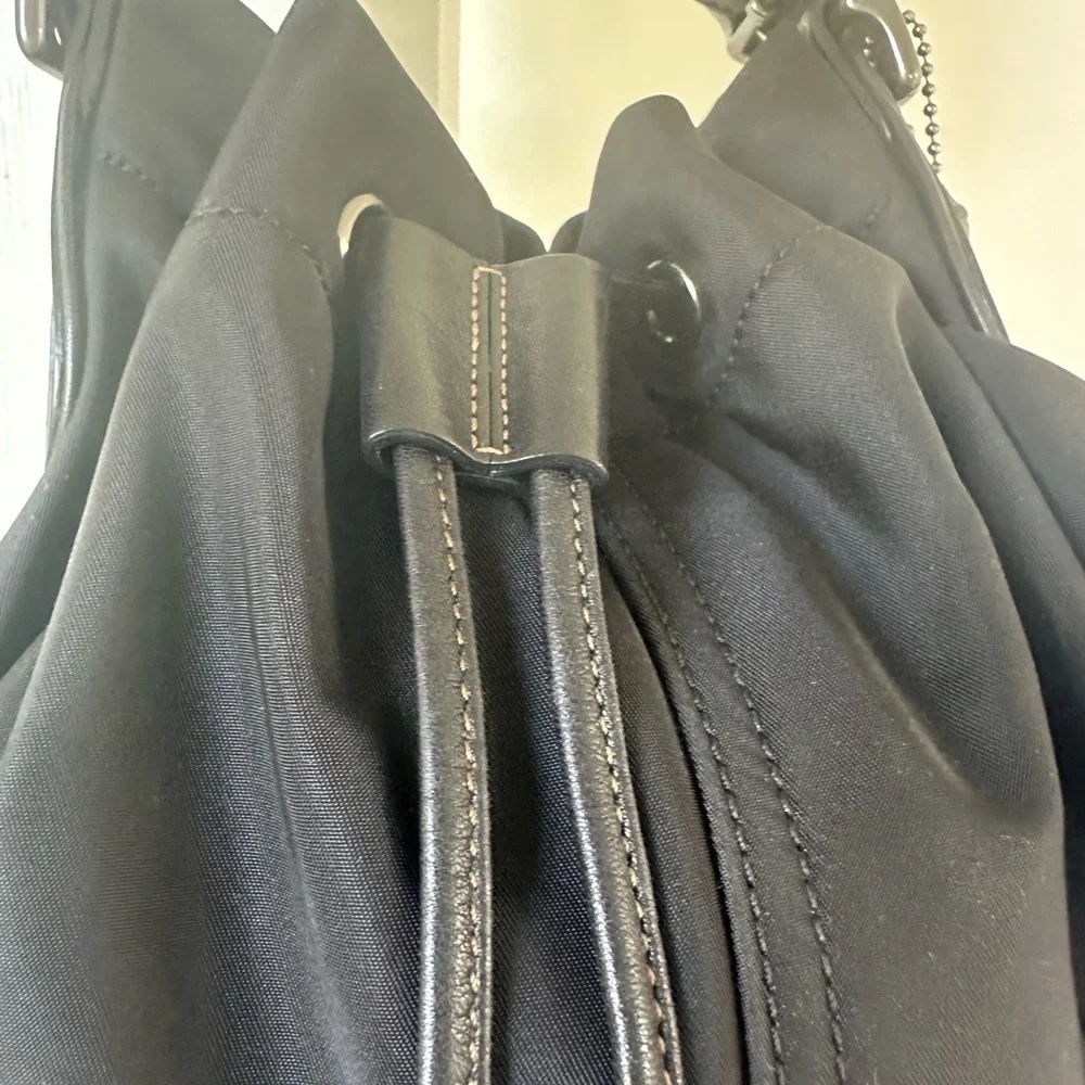 Vintage Coach Leather and Nylon Drawstring Hobo Bag - Gunmetal Hardware Y2K Rare